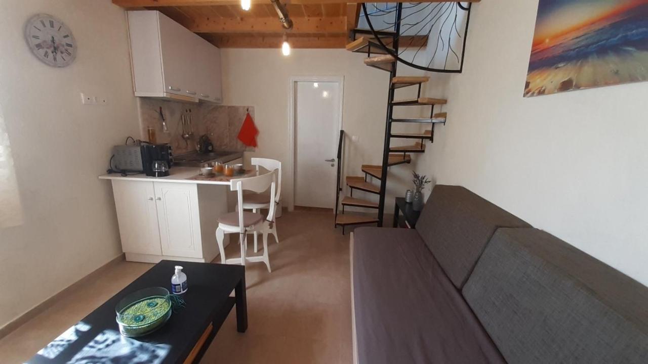 White Manolia Cottage Kato Korakiana 외부 사진